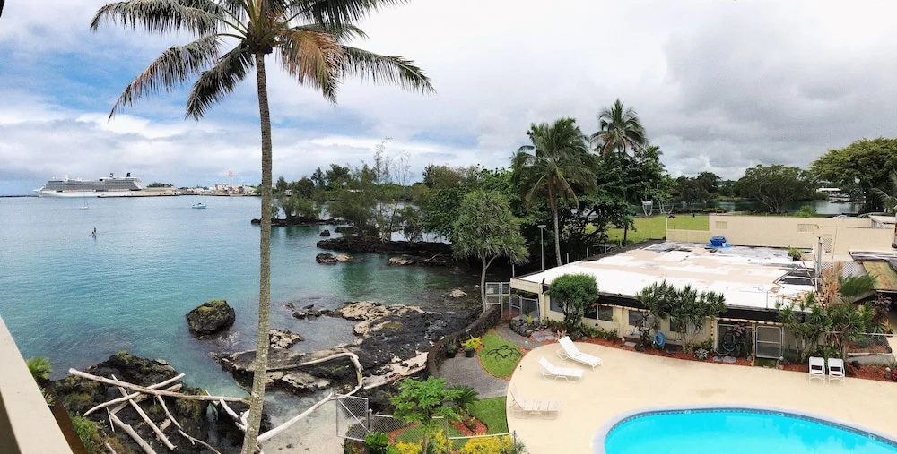 Beach & Waterfront