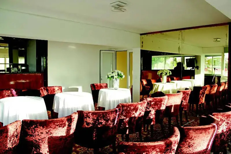 Hotel Ritz Sumbe - Général