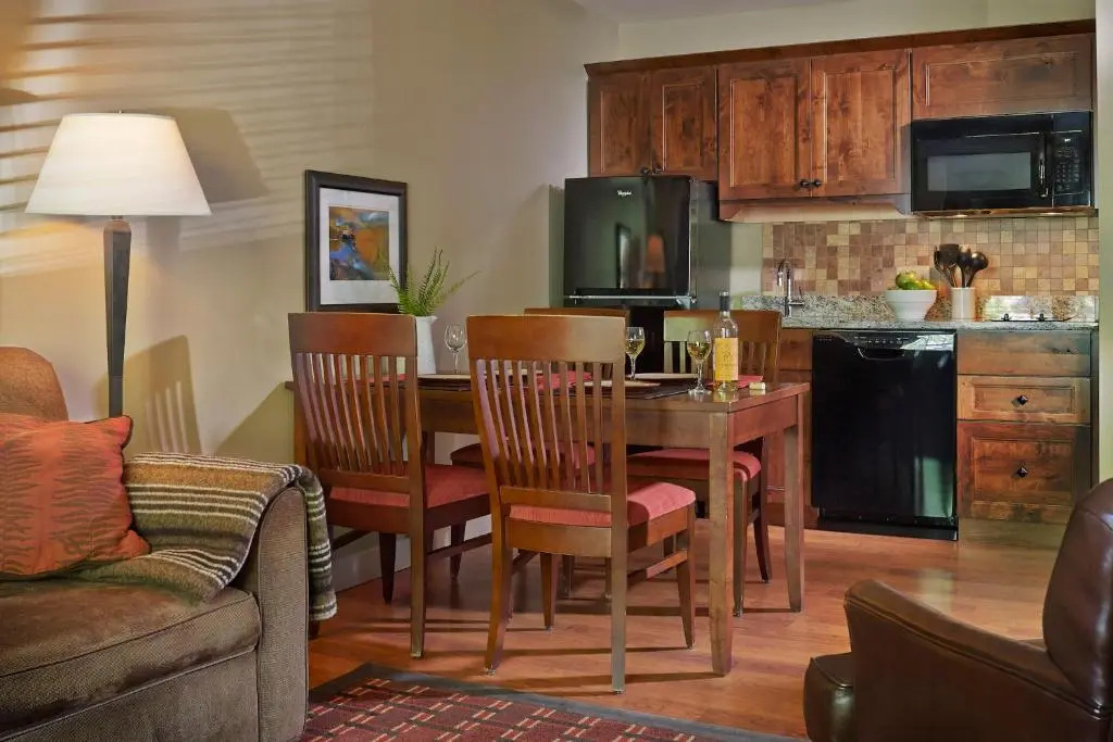 Green Mountain Suites Hotel - Chambres