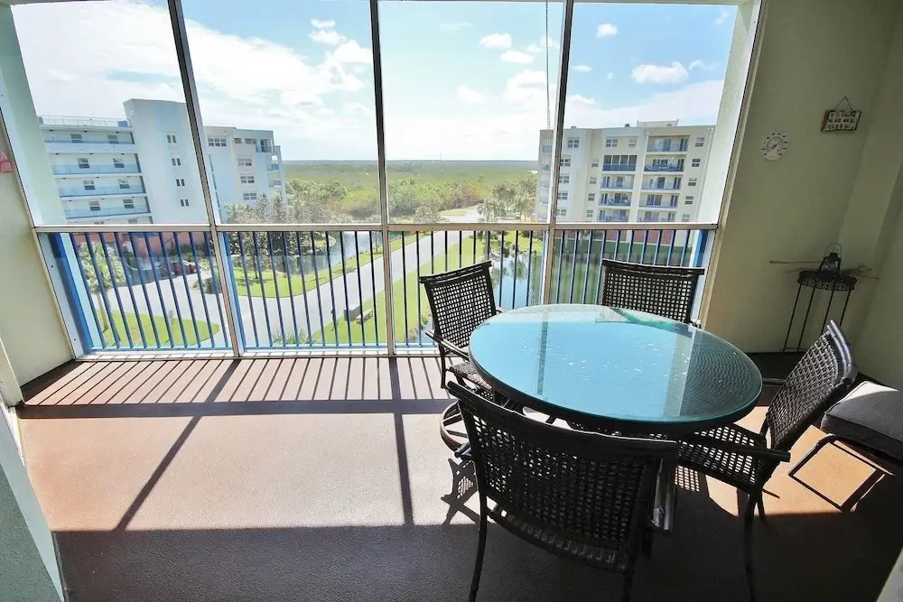 Oceanwalk 15-502 Apartment 2