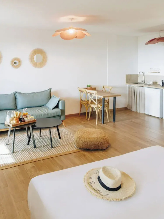 Studio beachfront