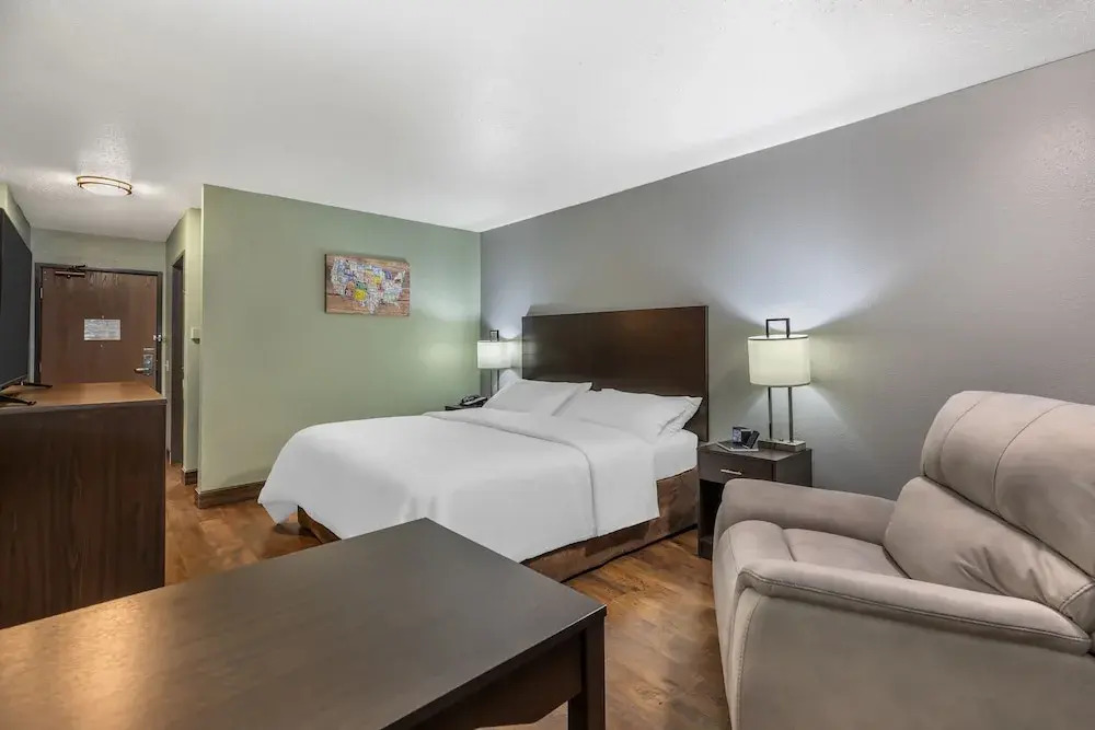 Hotel Fuzion Inn & Suites — фото 5