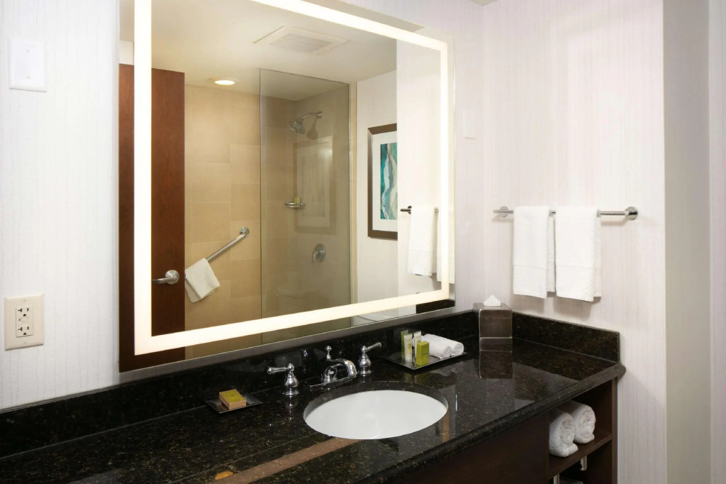 Superior Double room (full double bed)