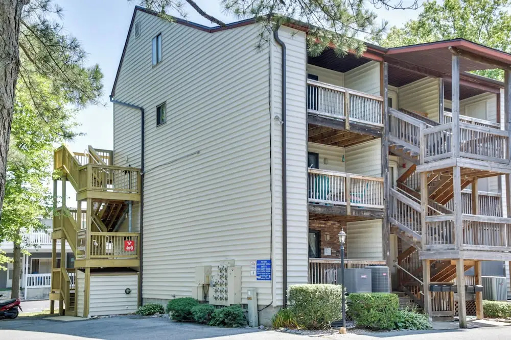 1/2 Mi to Maryland Beach: Family Condo w/ Balcony