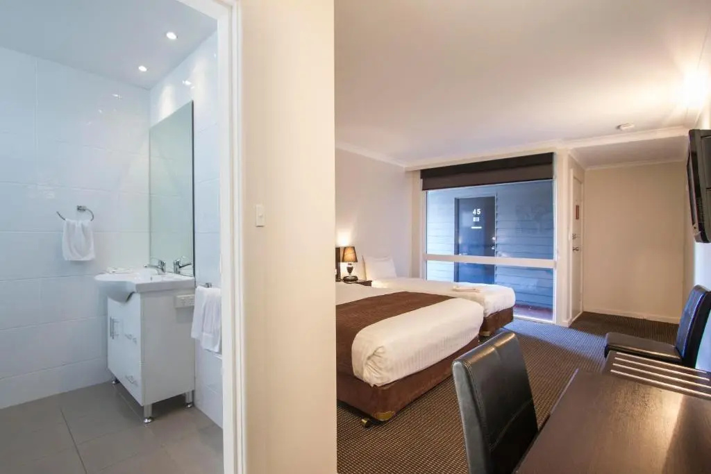 Standard Double room (twin beds)