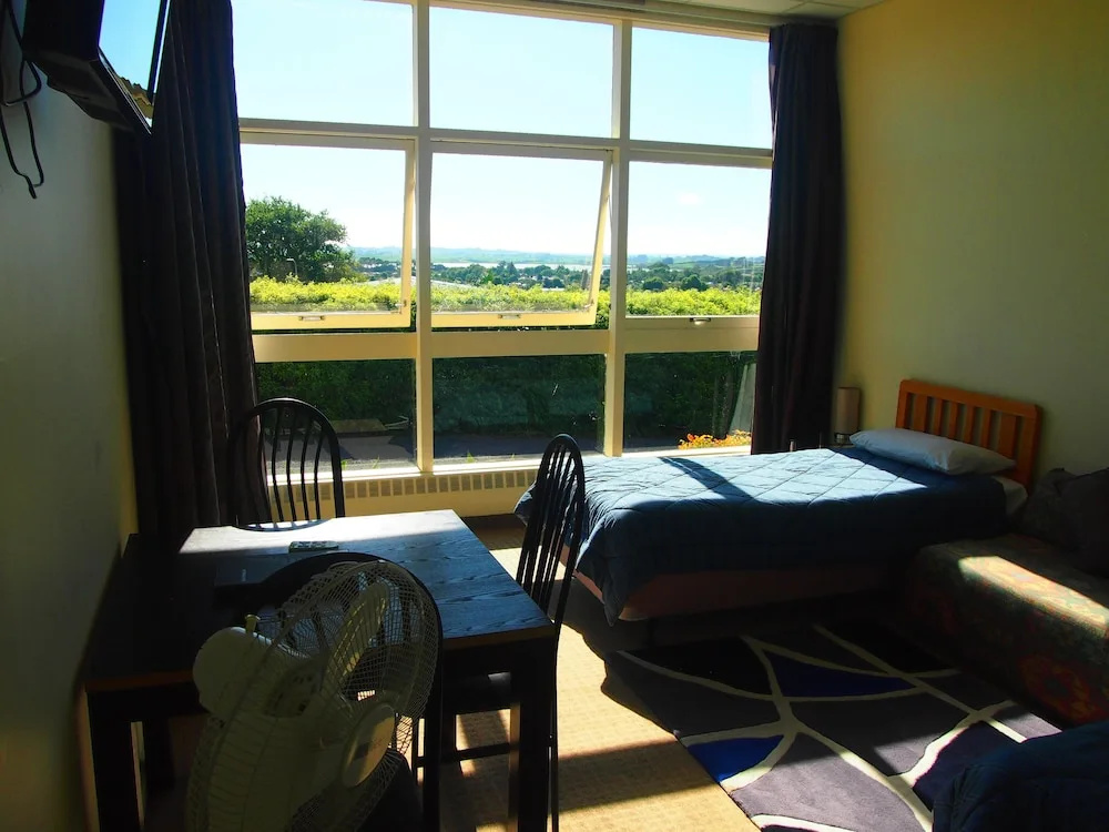 1 Bedroom Standard Family room with balcony and with lake view