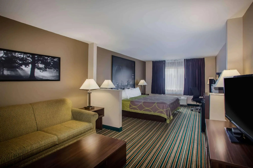 Double Suite (full double bed)