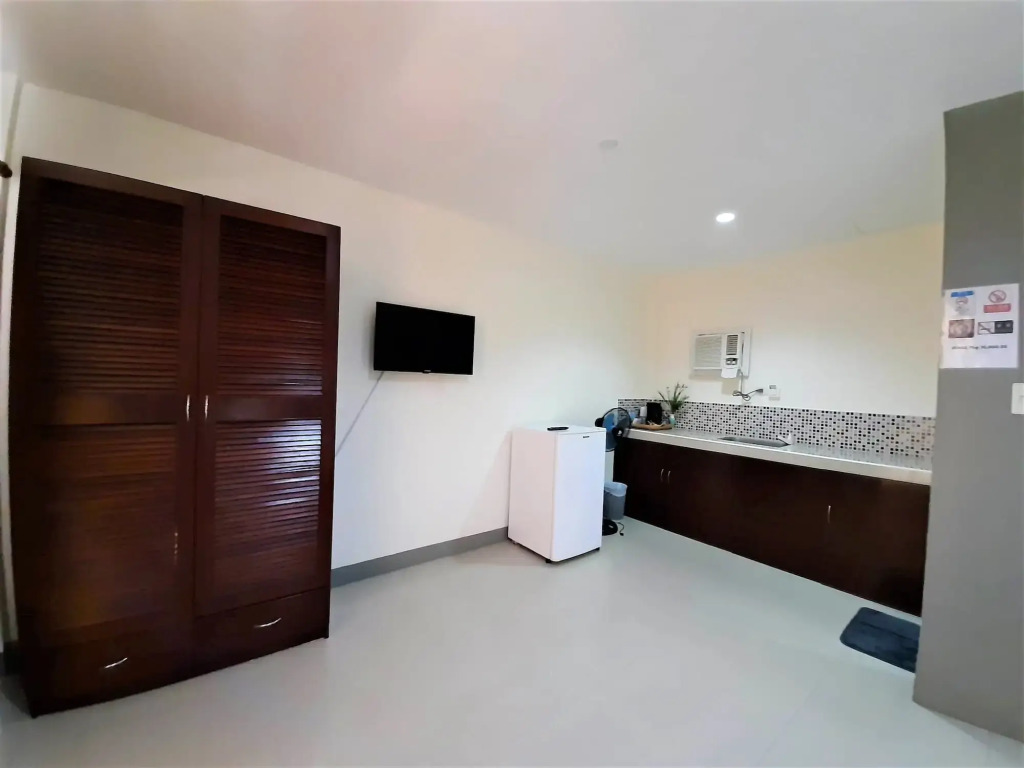 Conradas Place Hotel And Resort