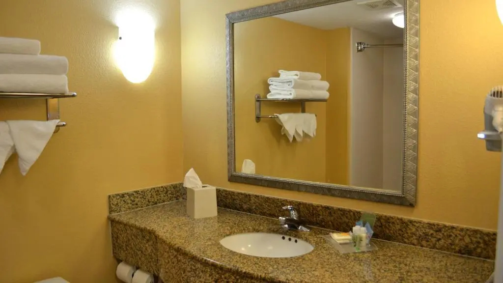 Holiday Inn & Suites Daytona Beach on the Ocean by IHG - Chambres