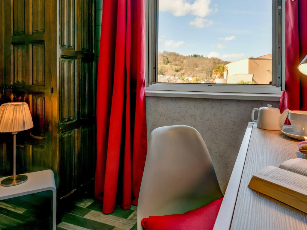 Balcony & Terrace
