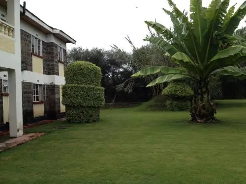 Homebase Gardens Hotel & Safaris