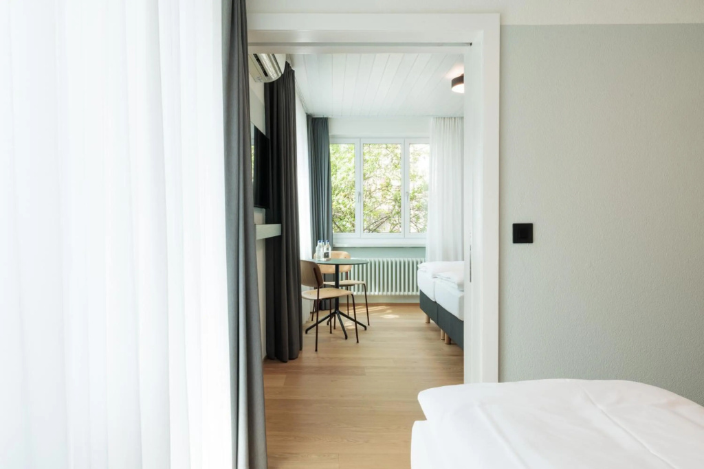 Fred Hotel Central — 3