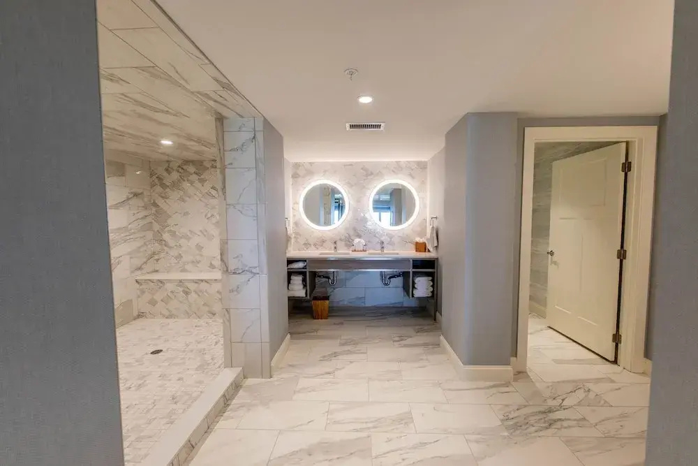 Suite with balcony
