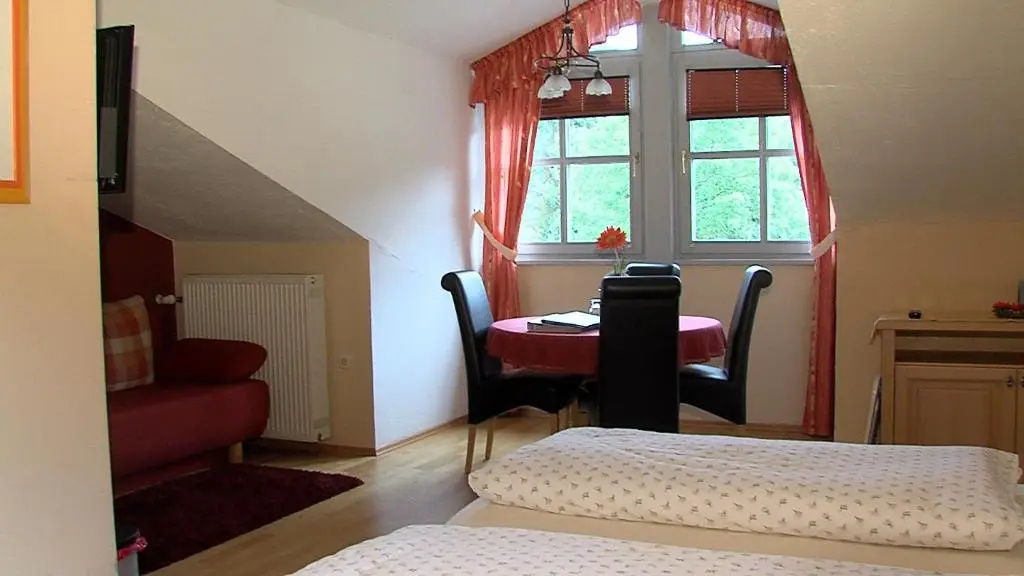 Landgasthof Zum Hirschenstein - Chambres
