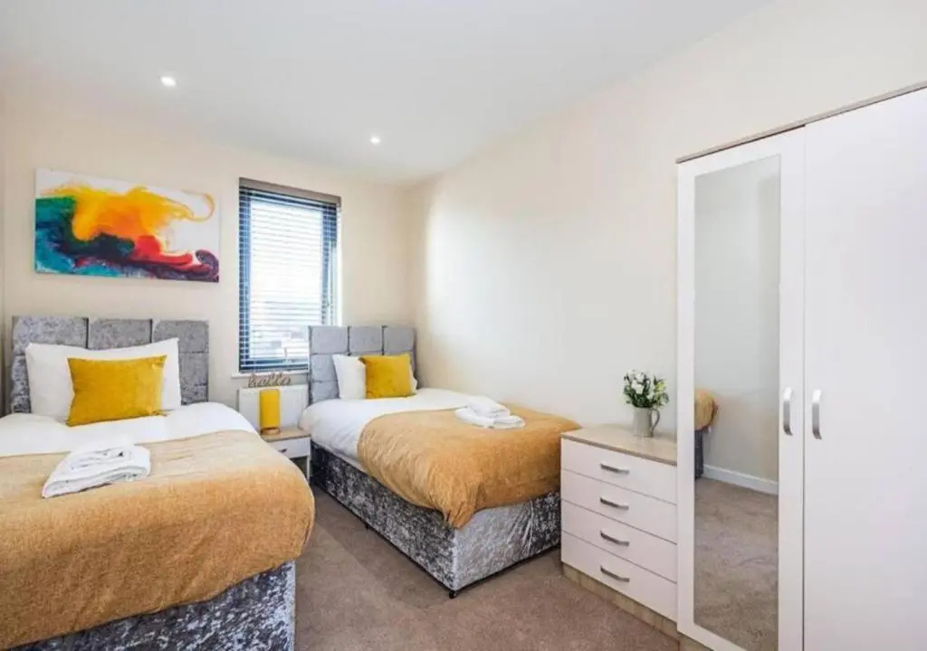 Unwind In This Prestigious Central with balcony Apartment!