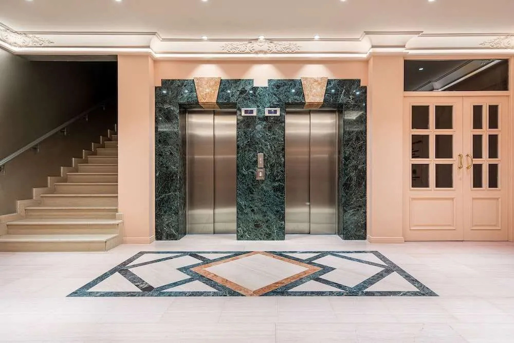 Ramada Majestic
