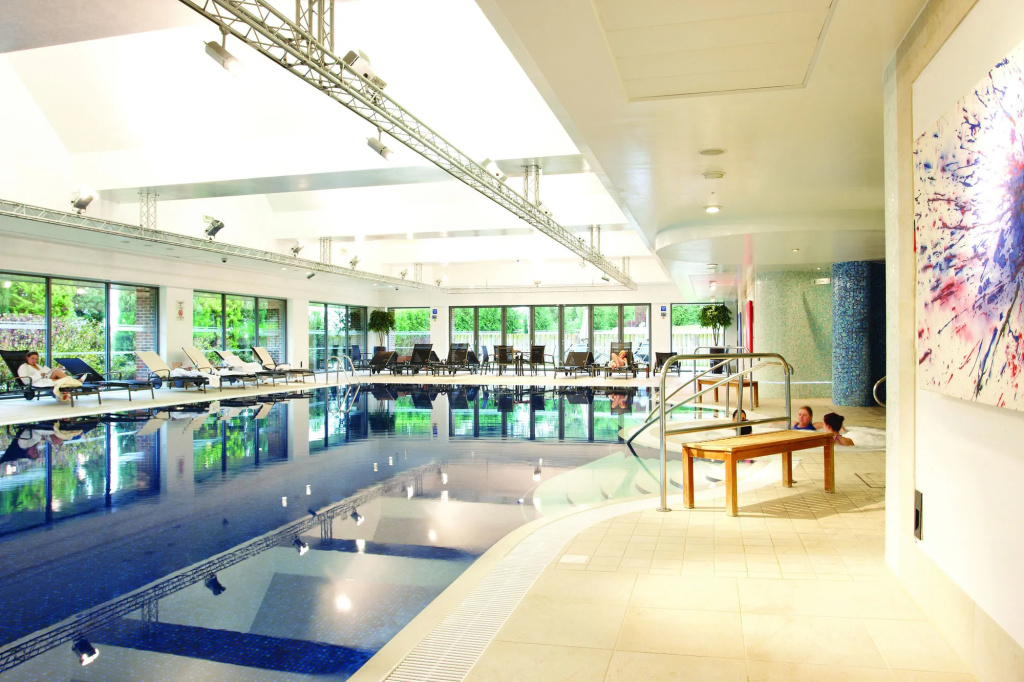Donnington Hotel, Spa & Golf - Tap to explore photos