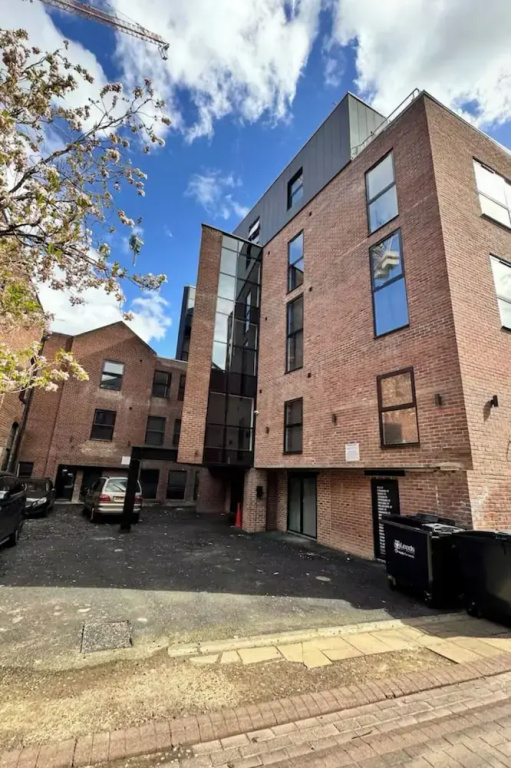 Leeds City Center - 1 Bed - Baby Friendly