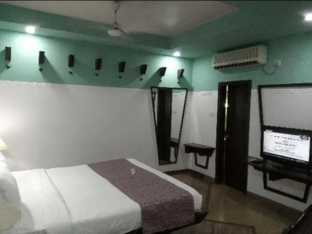 Hotel Celebration - Raipur - Chambres