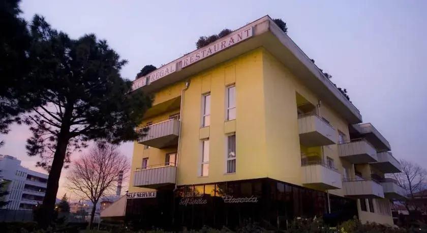 Regal Residence