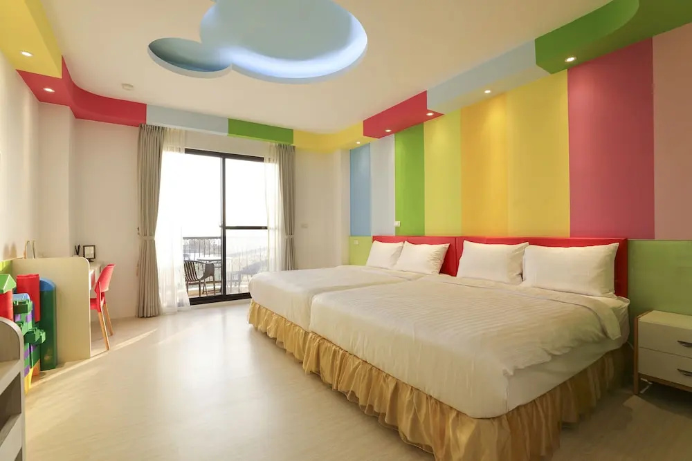 Standard Quadruple room with balcony and with ocean view