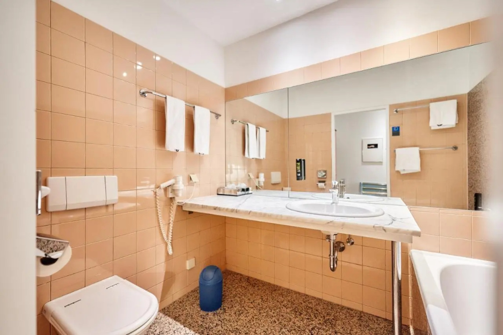 Hotel photo 25