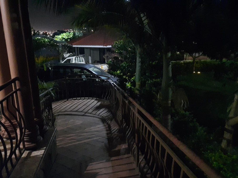 Airport Side Hotel Entebbe