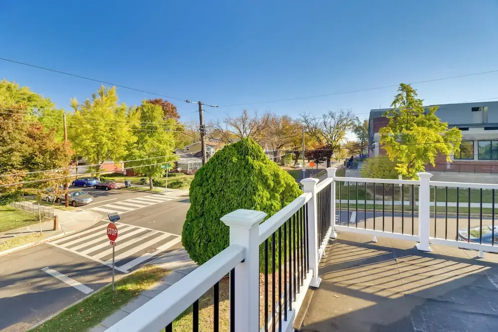 5 Mi to National Mall: DC Home w/ Pool Table