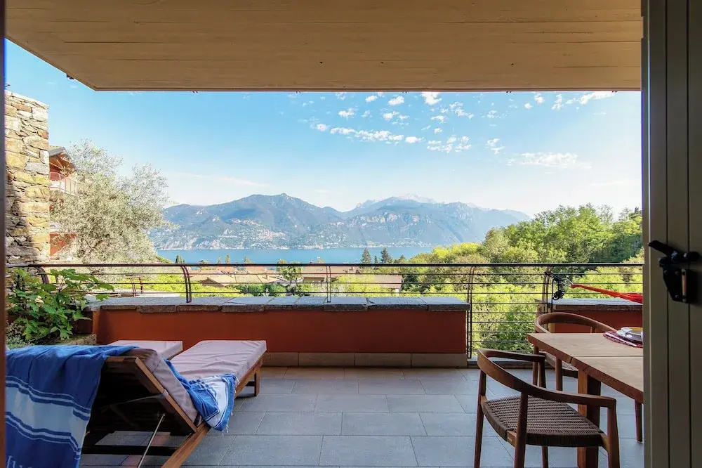 Menaggio Suites