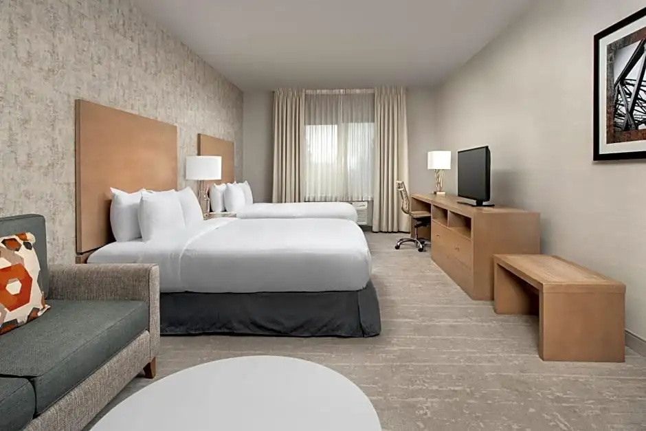 Quadruple Suite