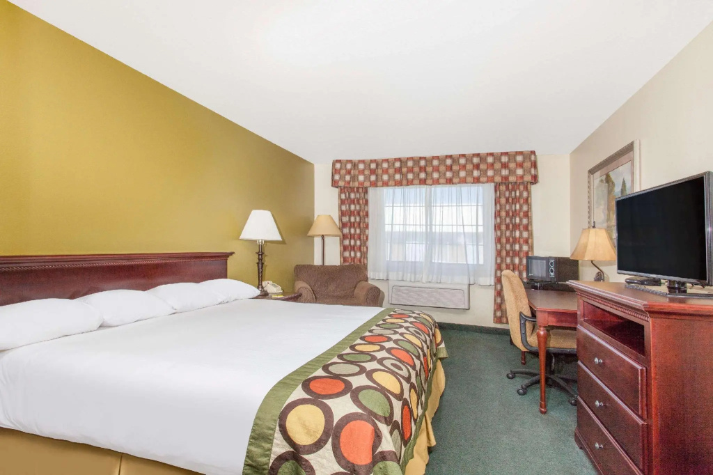 Standard Double room (full double bed)