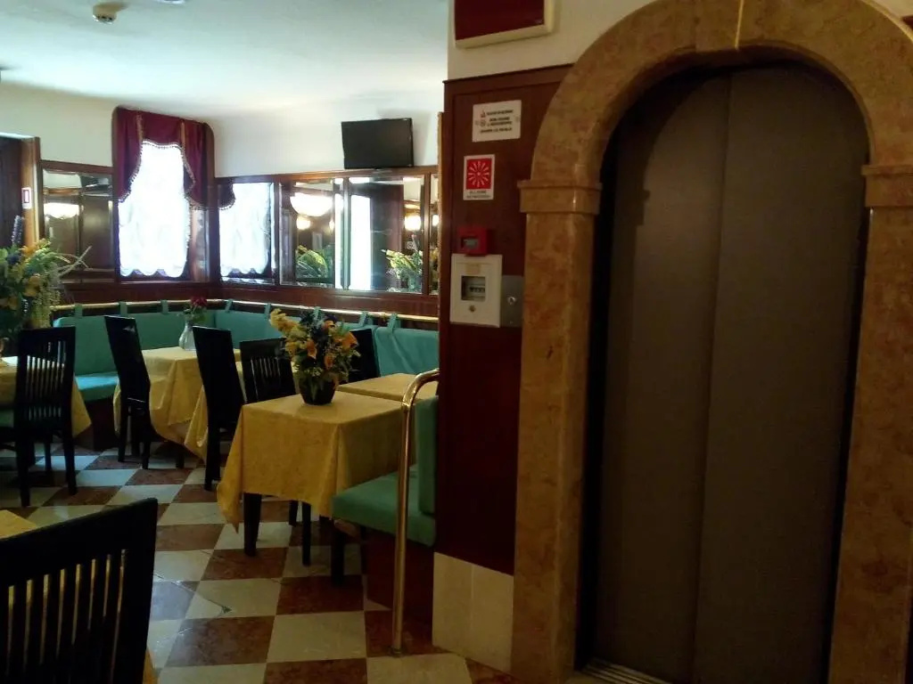 Hotel Diana - Général