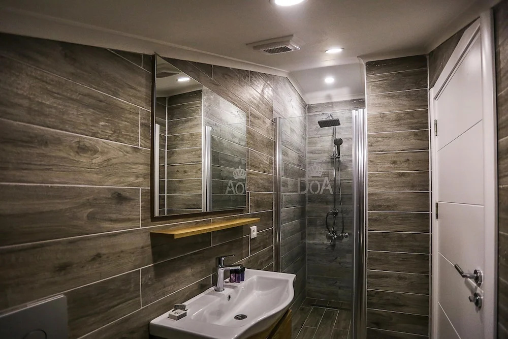 Standard Triple room with sea view