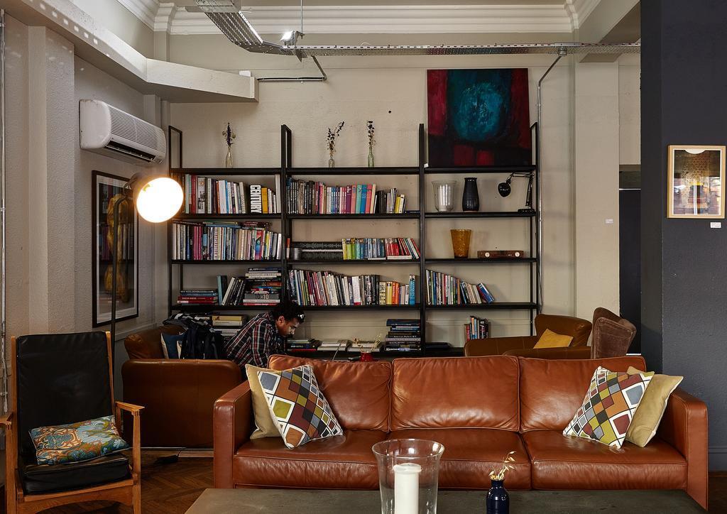 Green Rooms - 4