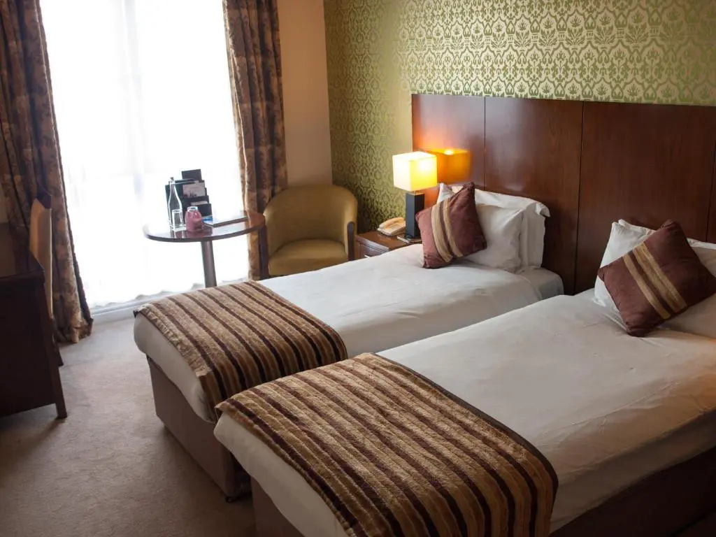 The George Limerick Hotel - Chambres