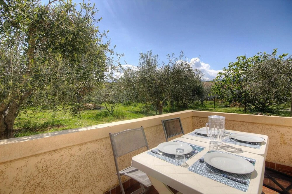 Apartment With 2 Bedrooms in Taglio-isolaccio, With Wonderful Mountain View, Enclosed Garden and Wifi - 15 km From the Beach