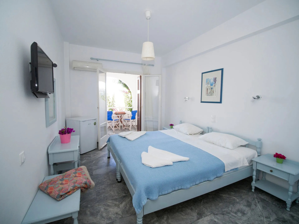 Superior Double room with sea view (full double bed)
