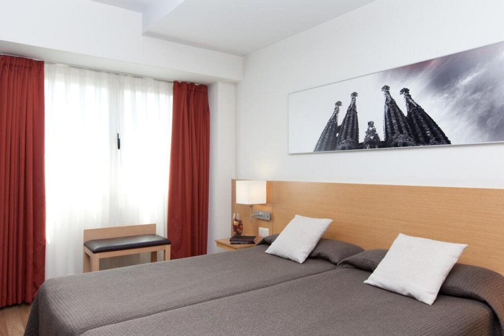 Hotel Sagrada Familia - 1