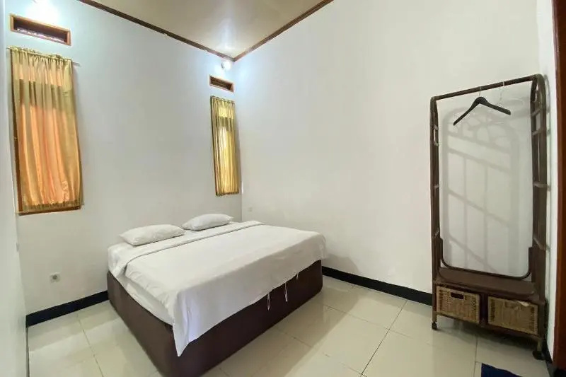 5 Bedrooms Standard room with balcony