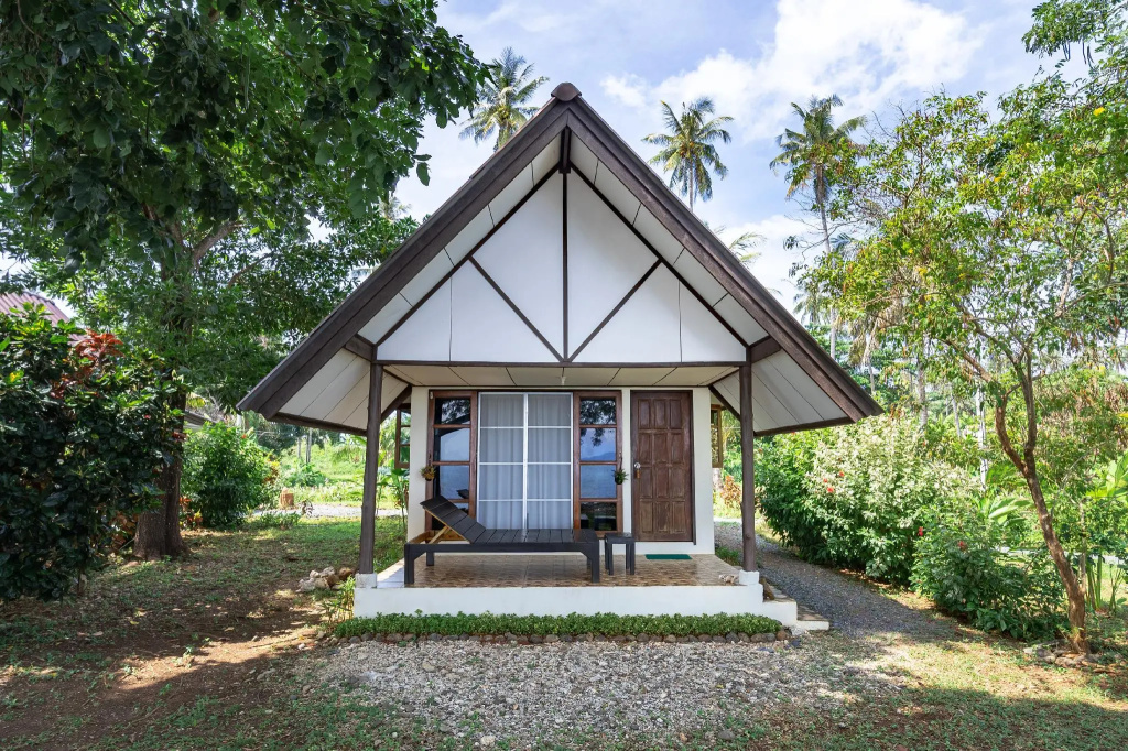 Bungalow seafront