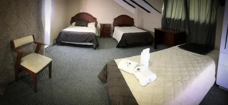 Hotel Santa Ana - Chambres