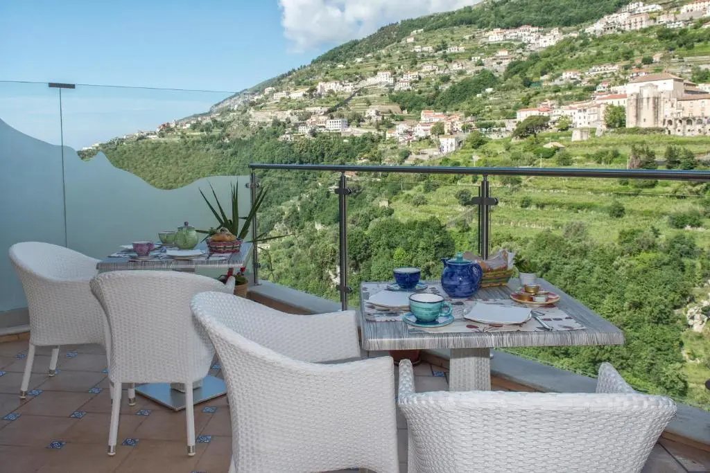 Standard Quadruple room with mountain view