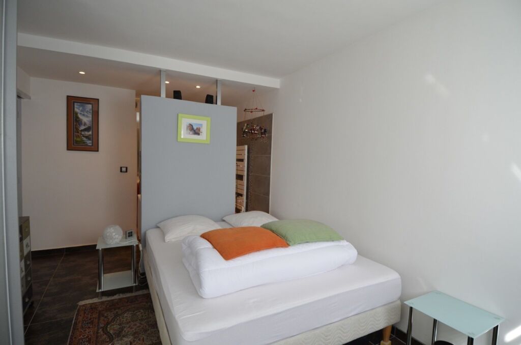 gallery_image_hidden_11