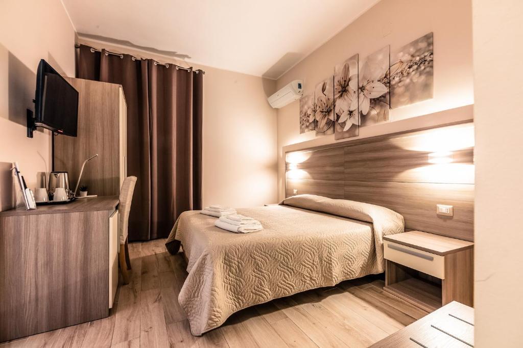 gallery_image_hidden_6