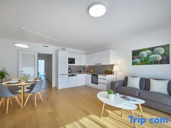 2 Bedrooms Apartment with balcony