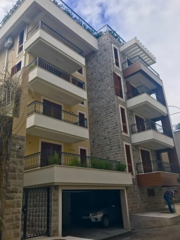 Spaska Apartments