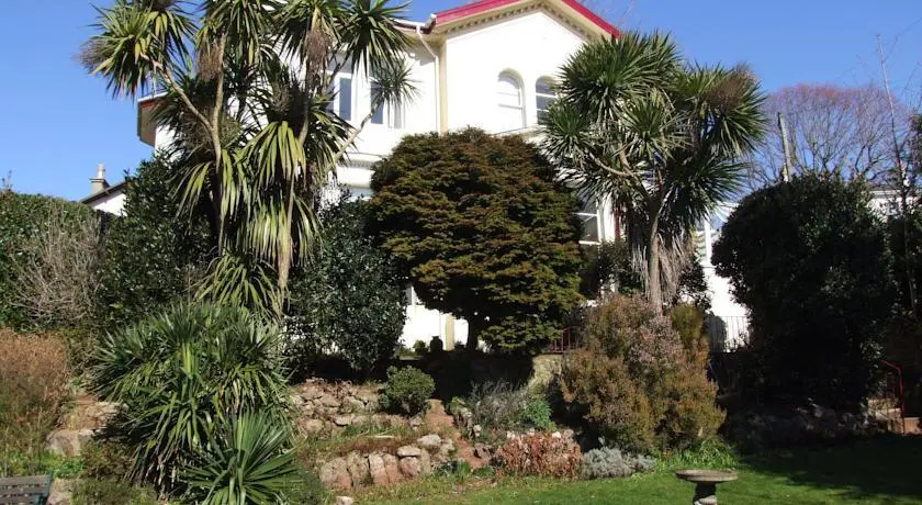 Trafalgar House Hotel - B&B