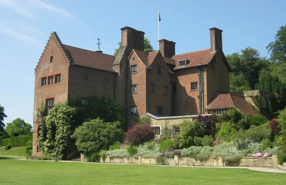Retreat in Surrey Near Hever Castle