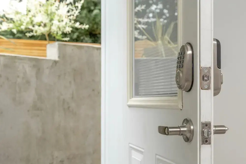 8240 Manson Dr - фото 8