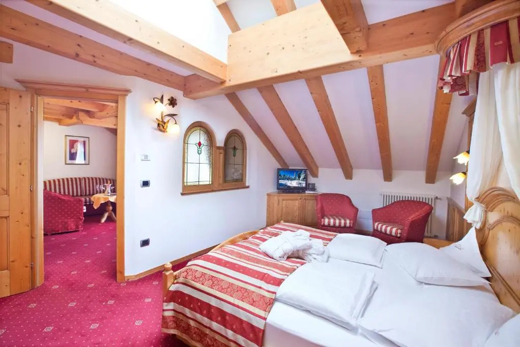 Suite with mountain view